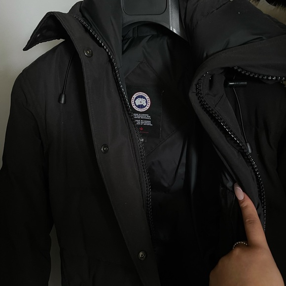 Canada goose shelburn parka - Picture 3 of 6